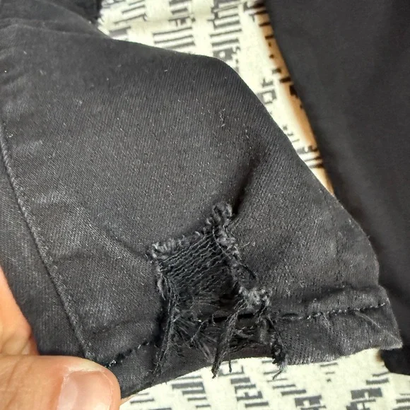 American Eagle Outfitters Black Distressed Super Hi-Rise Jeans - Picture 5 of 8